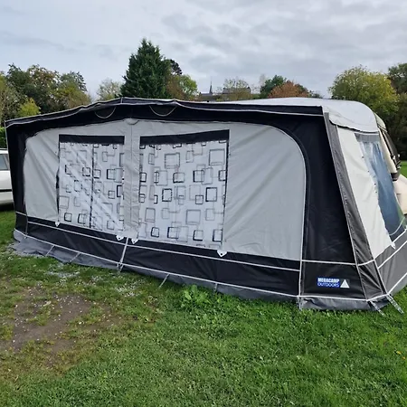 Caravan 4 Personen *